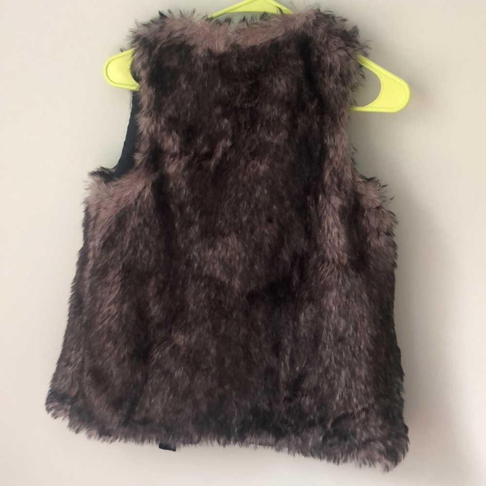 NWT ZARA kids outerwear collection faux fur vest - Picture 3 of 3